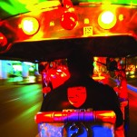 Tuc tuc, urbano, calle, noche, movimiento, color, arte, Galeria MOA, Alvaro Ramirez, fotografía, decoración, diseño